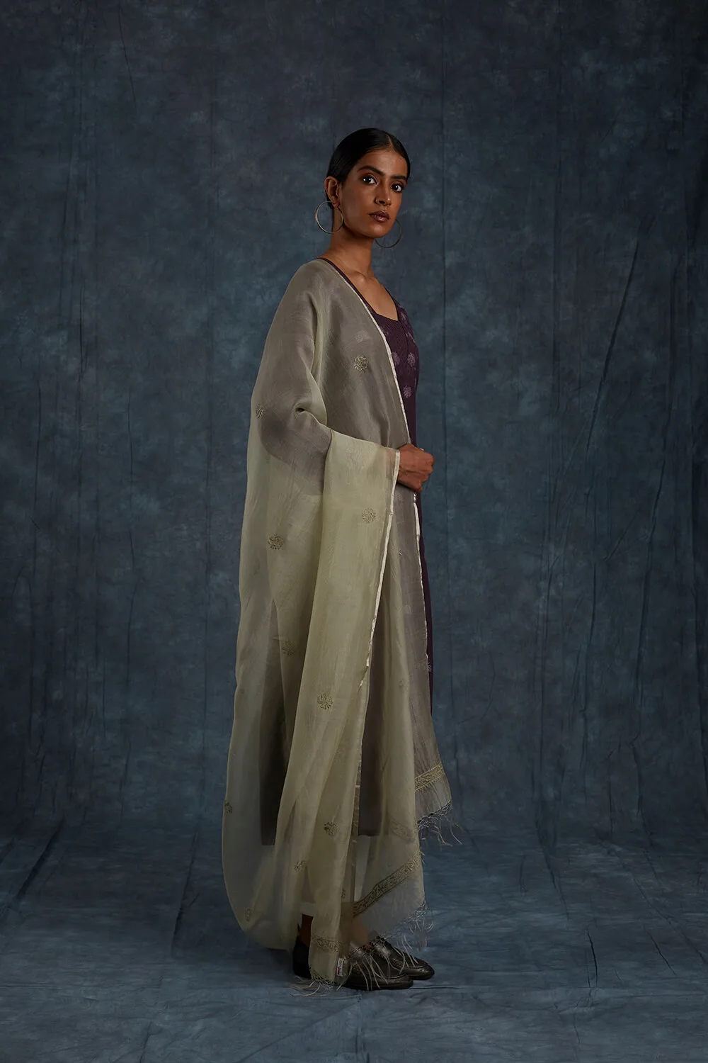 Mrinali Sage Green Dupatta - Image 4