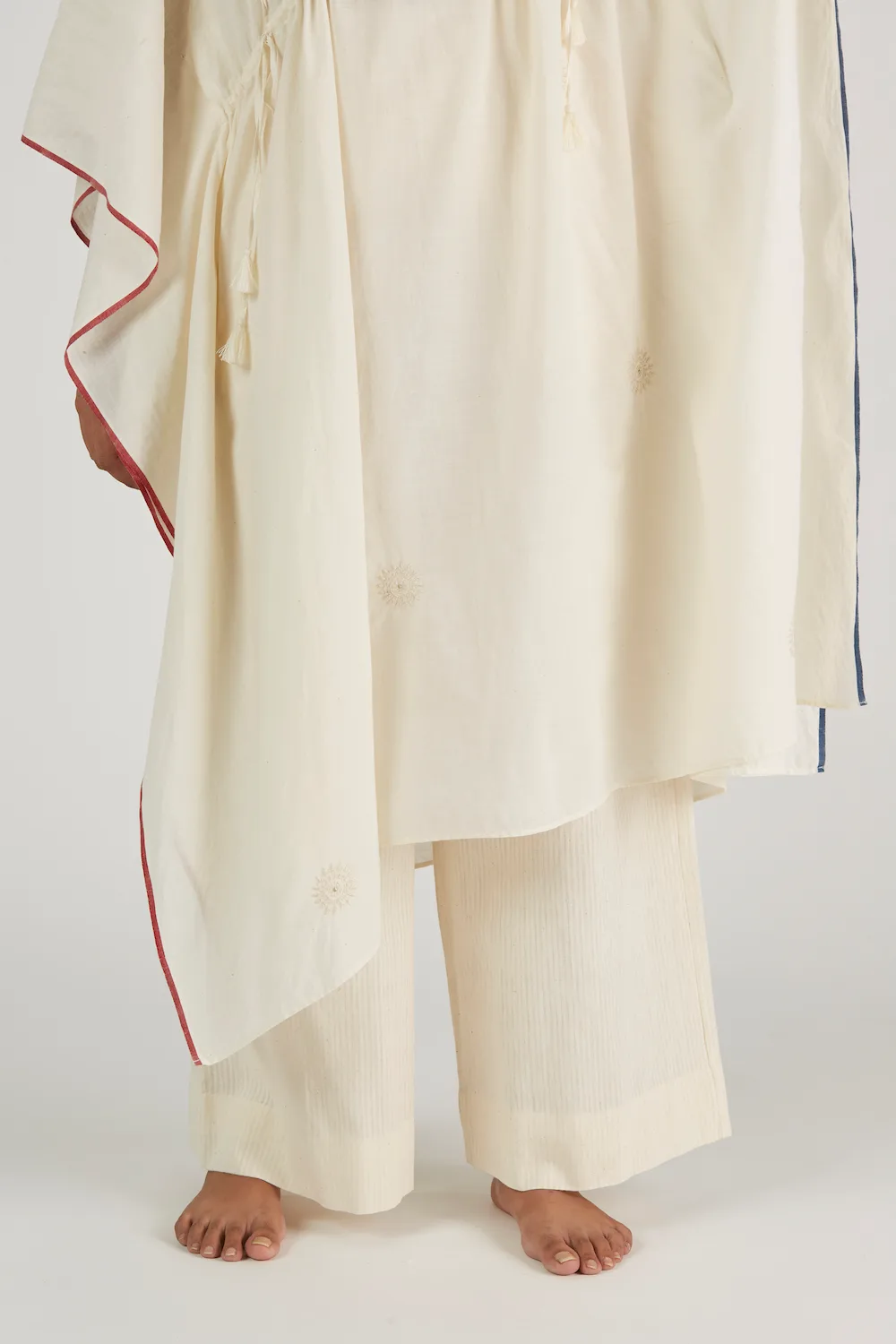 Sikkai Baidehi Kaftan(Neela/Laal) - Image 5