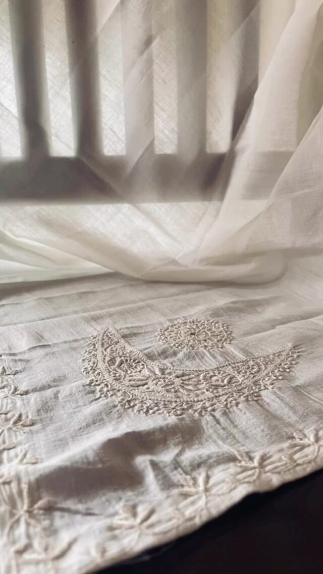 Our handloomed #Chikankari roomals are timeless investment pieces that will last you a long time. Adorned with auspicious symbols of good luck and harmony detailed in stunning stitches.

Available now at amzukonline.com. You can Whatsapp us to get the complete list of our stockists.
•
•
#Amzuk #AmzukTextiles #FestiveWear #IndianTextiles #Jamdani #Handloomed #Crafted #Karigari #CraftTraditions #Heritage #Handmade